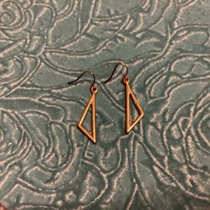 Cute Stella & Dot Gold Triangle Dangle Earrings
